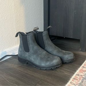 Blundstone High-Top Chelsea Boots